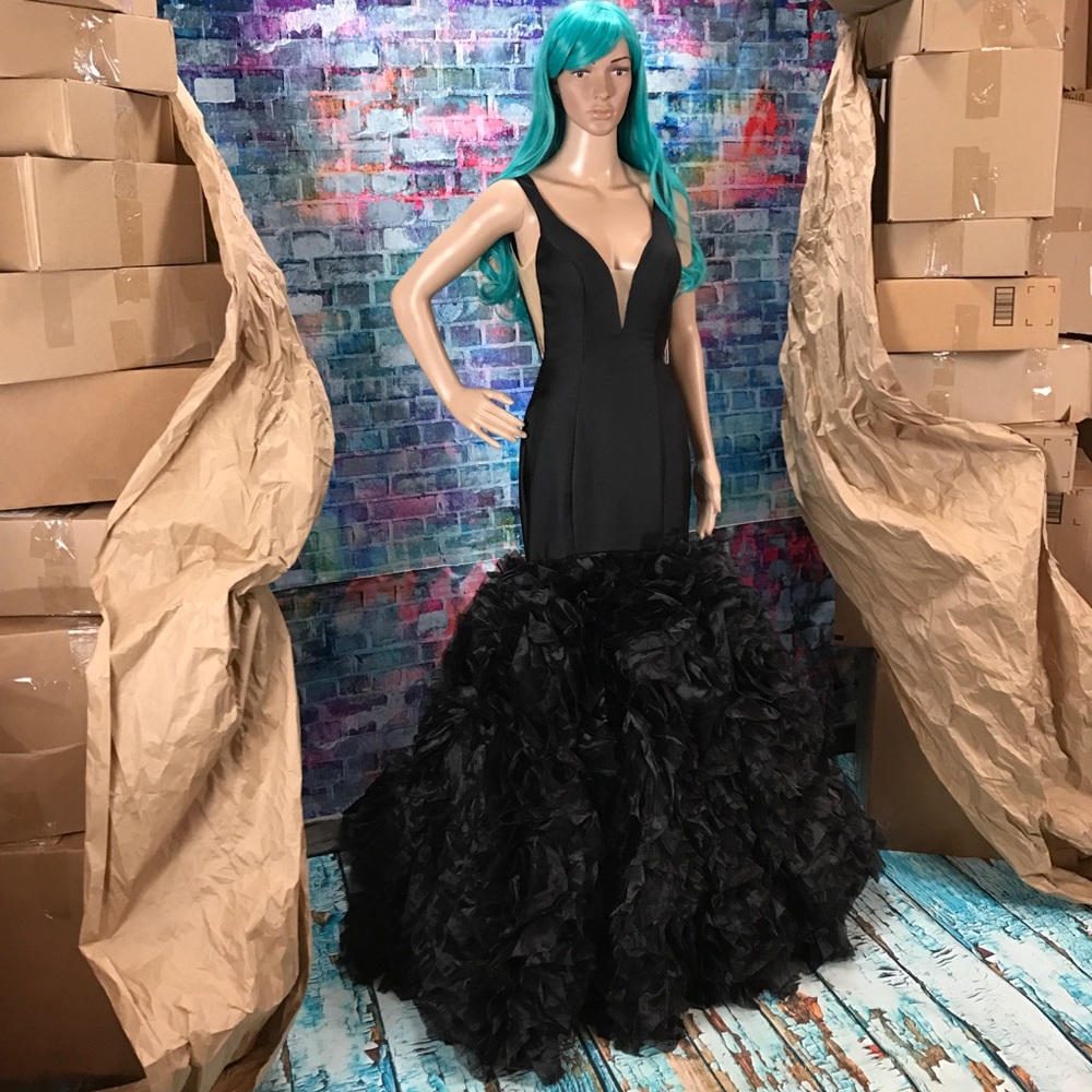 Sherri Hill Black Plunging V-Neck Mermaid Gown with Ruffled Skirt - Picture 6 of 11